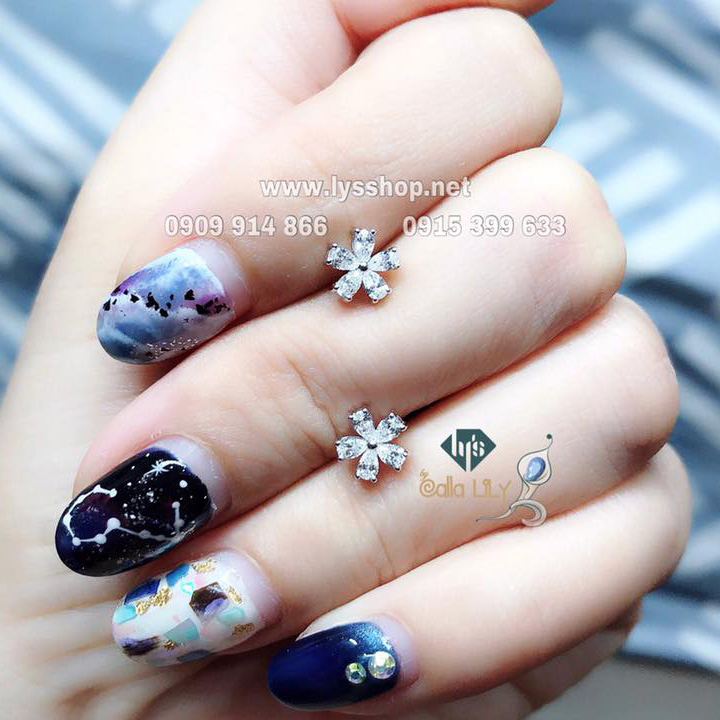 BÔNG TAI ORCHARD 5 CÁNH GIỌT NƯỚC NHỎ