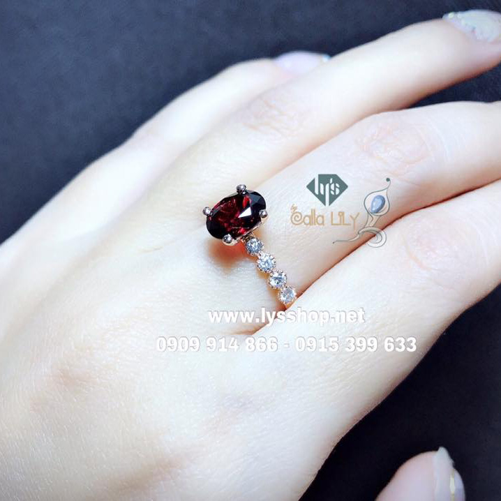 NHẪN ĐÁ GARNET 7,9 LY