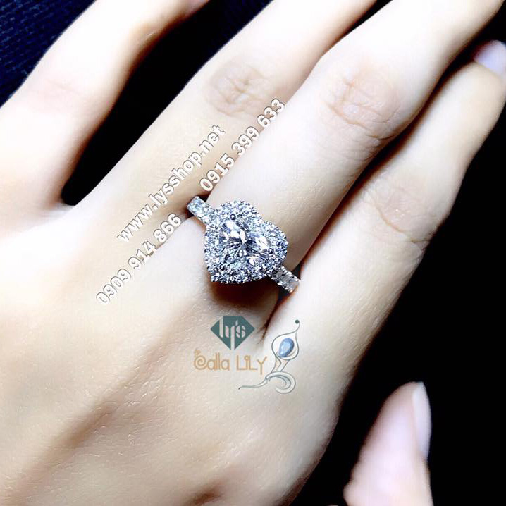 NHẪN HALO KC TRÁI TIM 1 CARAT D VS1